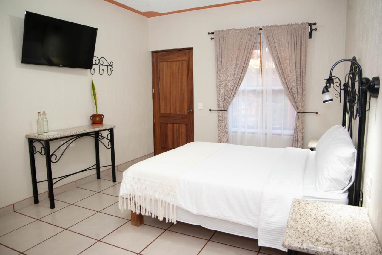 Encanto De La Sierra Hotel Mascota Exterior photo